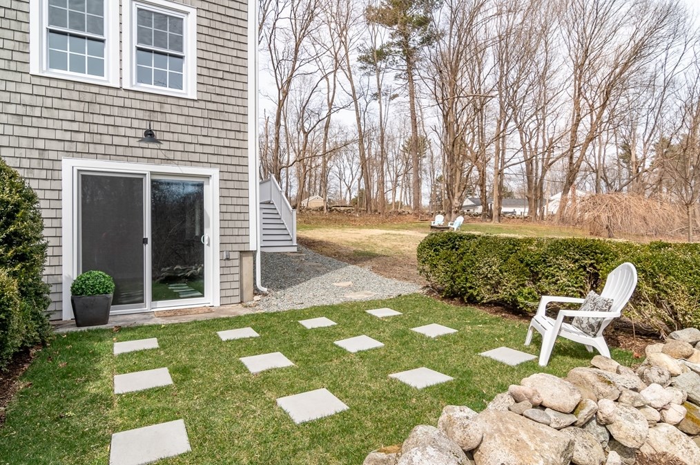 212 Pleasant St, Millis MA  02054-1720 exterior