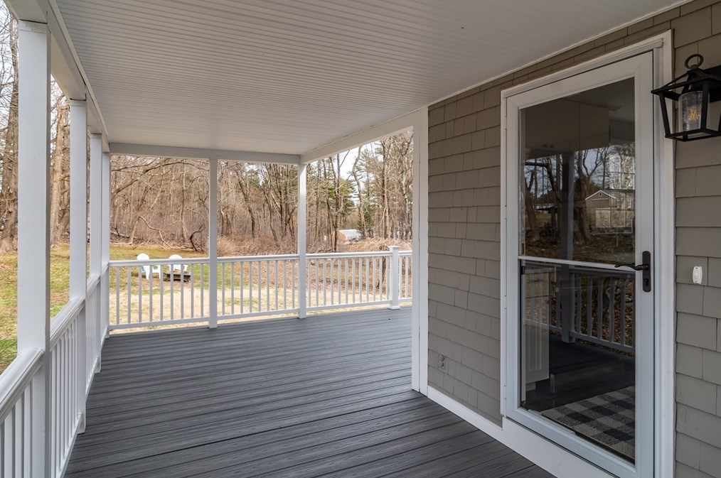 212 Pleasant St, Millis MA  02054-1720 exterior