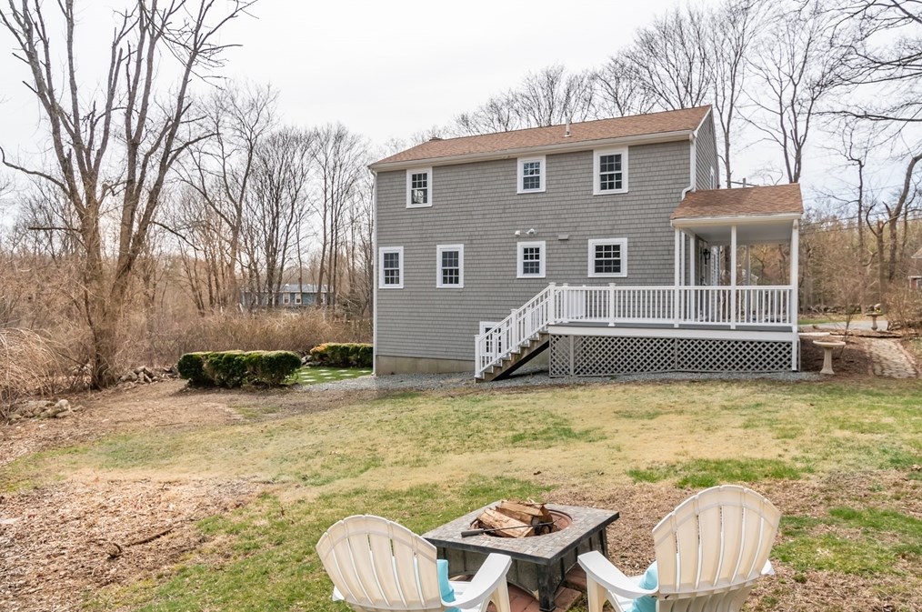 212 Pleasant St, Millis MA  02054-1720 exterior