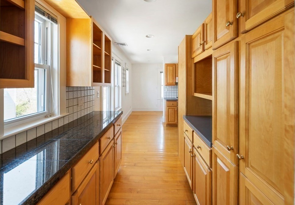 78 Chester Rd, Belmont MA 02478-2824 exterior