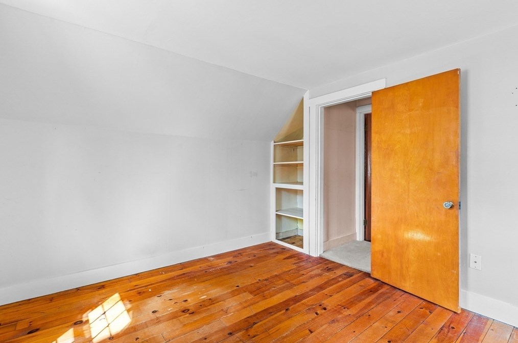 118 Lowell Rd, Pepperell MA  01463-1716 exterior