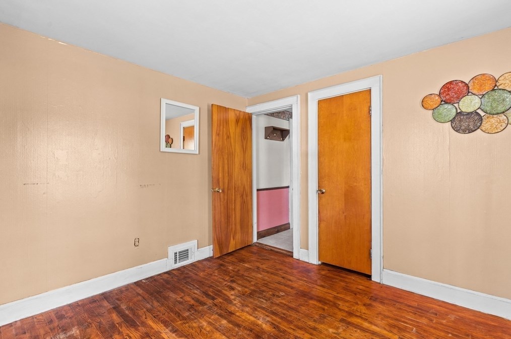 118 Lowell Rd, Pepperell MA  01463-1716 exterior