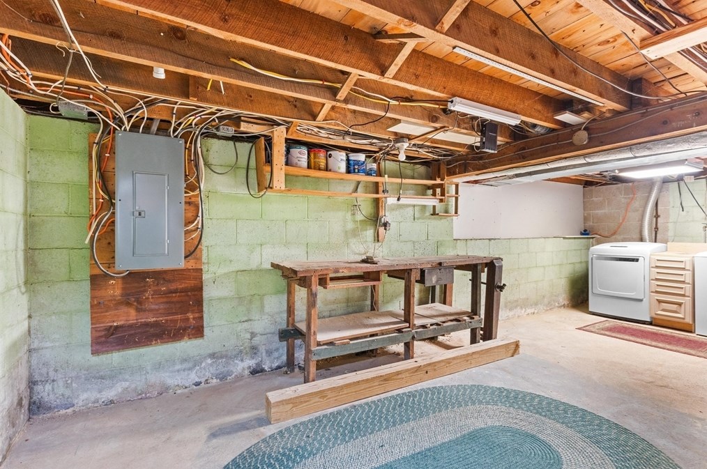 118 Lowell Rd, Pepperell MA  01463-1716 exterior