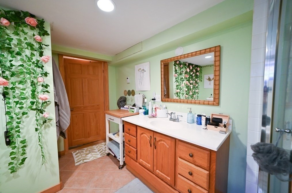 16 Kondazian St, Watertown MA 02472-2830 exterior