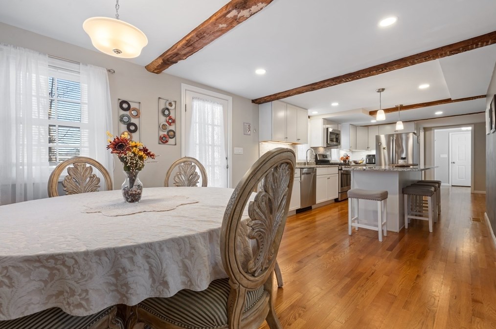 311 Pelham St, Methuen MA  01844-1476 exterior