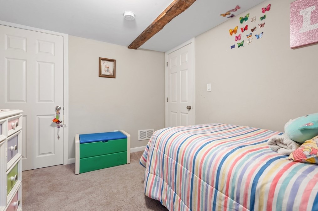 311 Pelham St, Methuen MA  01844-1476 exterior