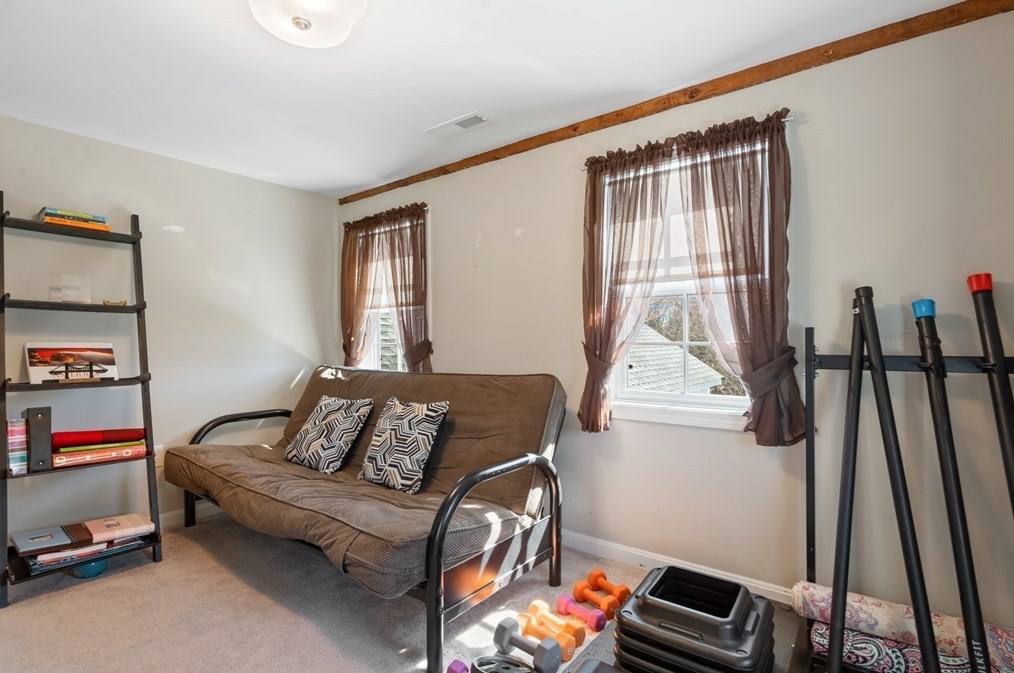 311 Pelham St, Methuen MA  01844-1476 exterior