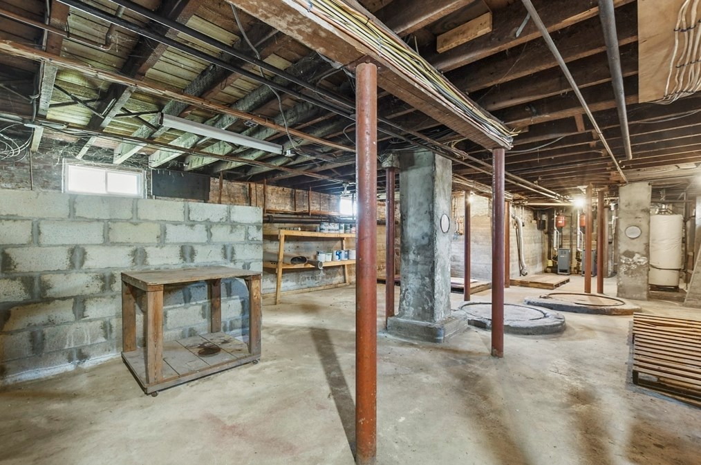 52 Conant St, Danvers MA 01923-2524 exterior