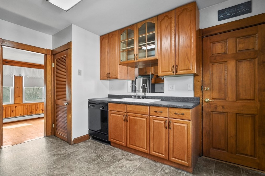 52 Conant St, Danvers MA 01923-2524 exterior