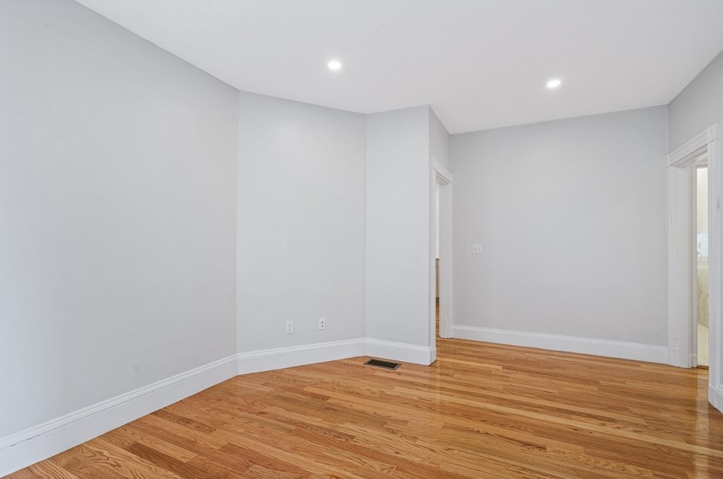 35 Newport St, Boston MA  exterior