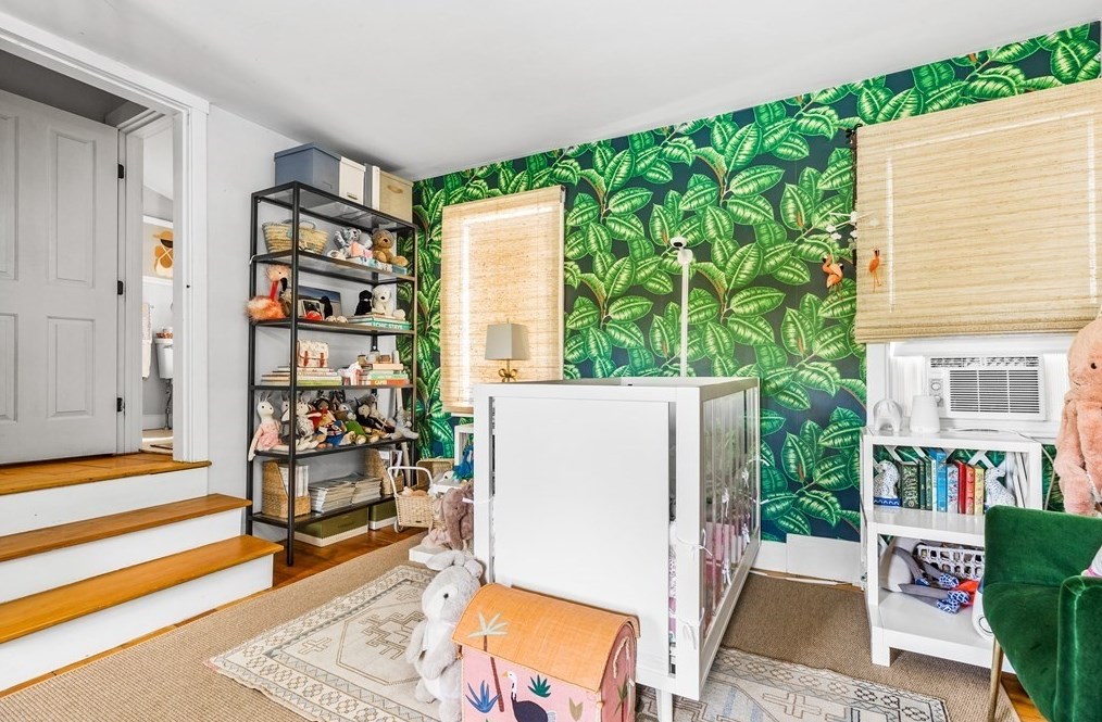 24 St, Hingham MA 02061-2610 exterior