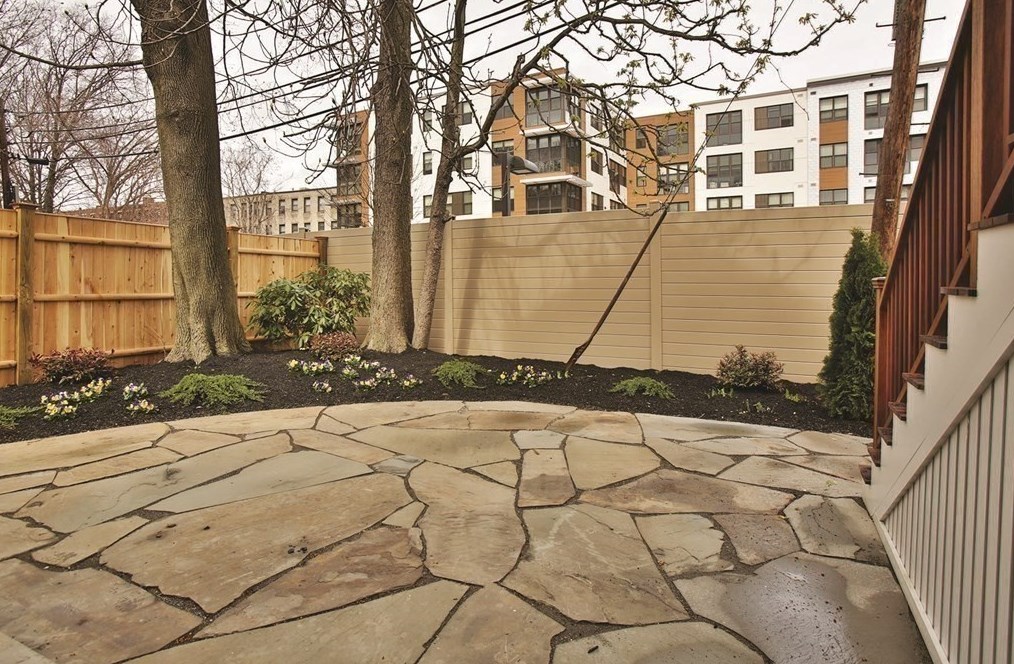 77 Verndale St, Brookline MA 02446-2415 exterior