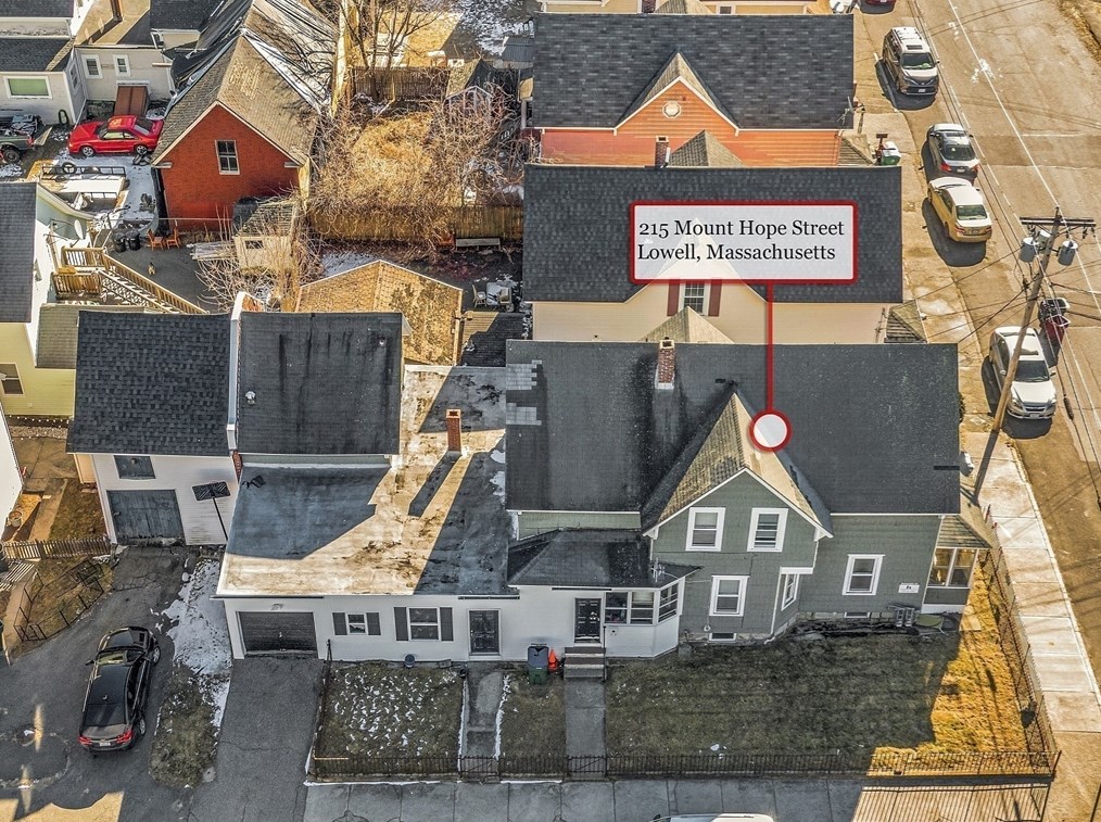 215 Mount Hope St, Lowell MA 01854-2347 exterior