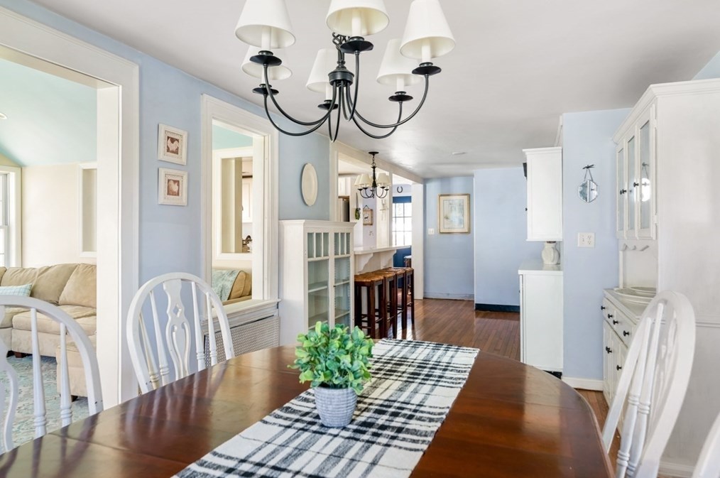 29 Simmons Rd, Hingham MA 02043-4525 exterior