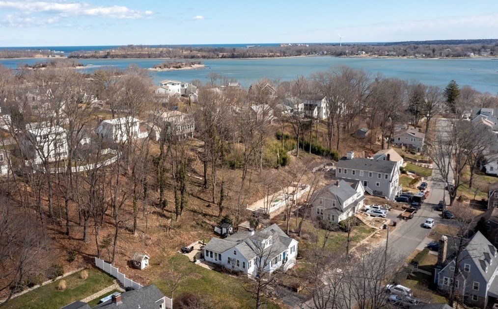 29 Simmons Rd, Hingham MA 02043-4525 exterior