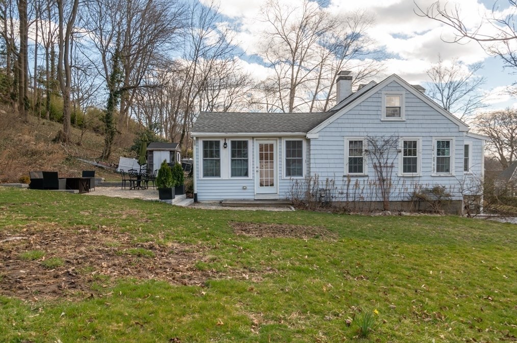 29 Simmons Rd, Hingham MA 02043-4525 exterior