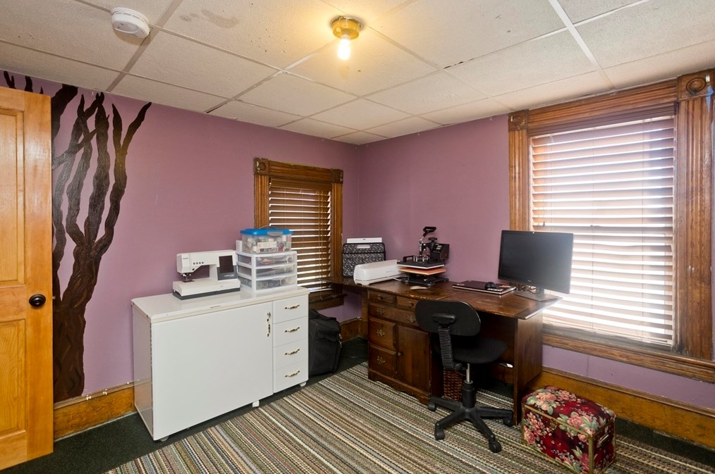 281 Langevin St, Chicopee MA 01020-4031 exterior