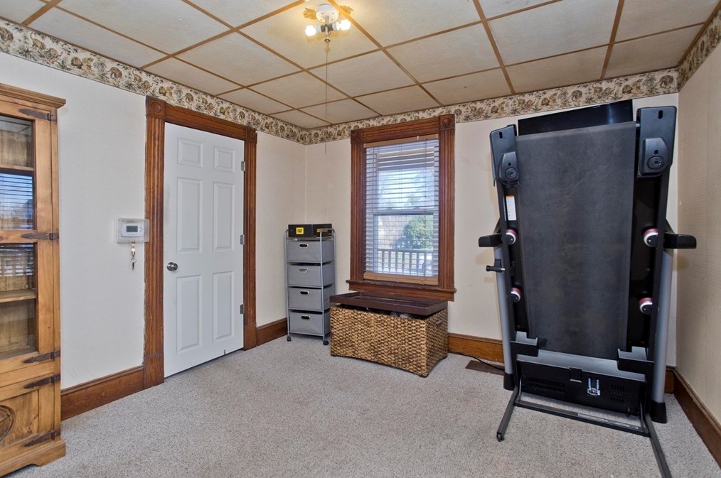 281 Langevin St, Chicopee MA 01020-4031 exterior