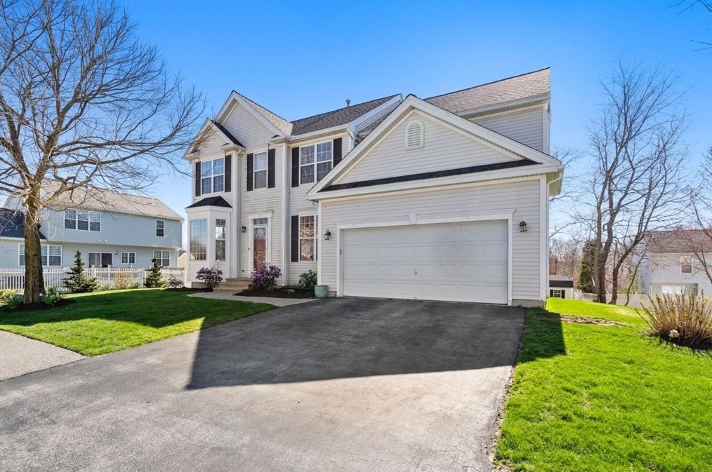 3 Rainbow Dr, Worcester MA 01605-1095 exterior