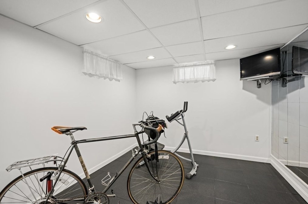 7 Washington Rd, Northborough MA 01532-2252 exterior