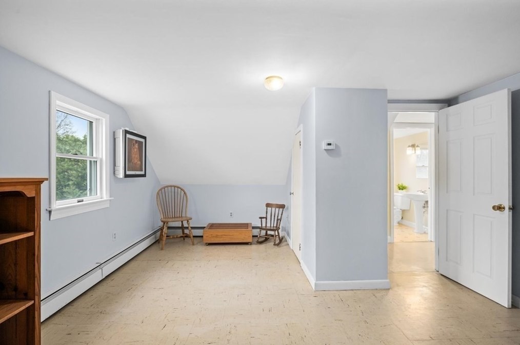 7 Washington Rd, Northborough MA 01532-2252 exterior