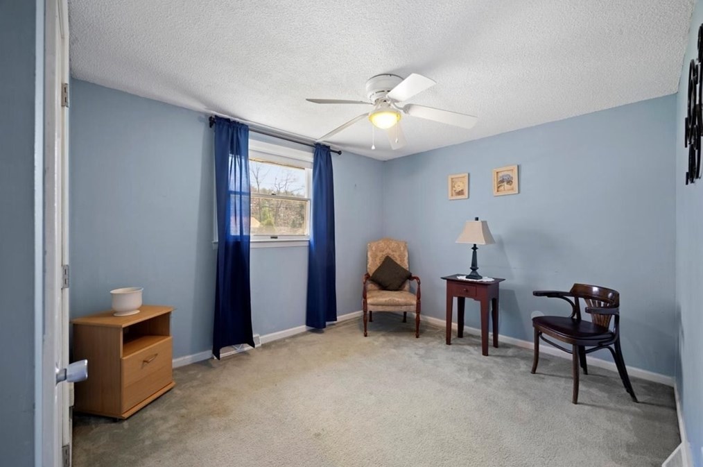 165 Lakeview Dr, Raynham MA  02767-1612 exterior