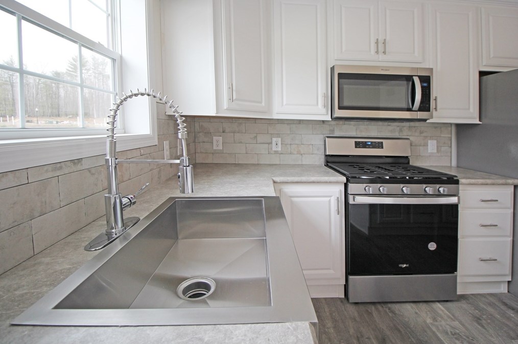 167 Liberty Ln, Montgomery MA 01085-9755 exterior