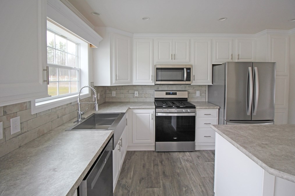 167 Liberty Ln, Montgomery MA 01085-9755 exterior