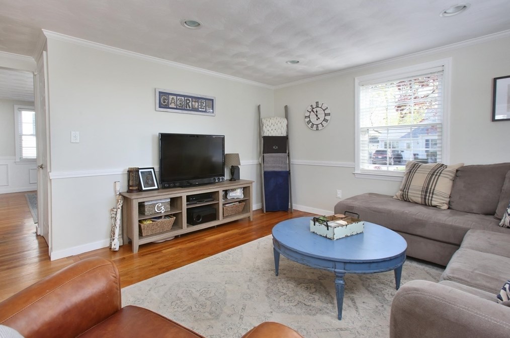 44 Brae Rd, Weymouth MA 02191-2025 exterior