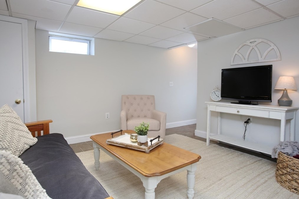 44 Brae Rd, Weymouth MA 02191-2025 exterior