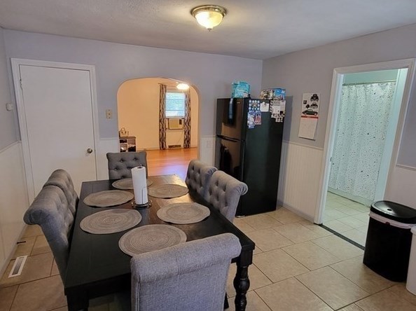 68 Pinevale St, Springfield MA  01151-1500 exterior