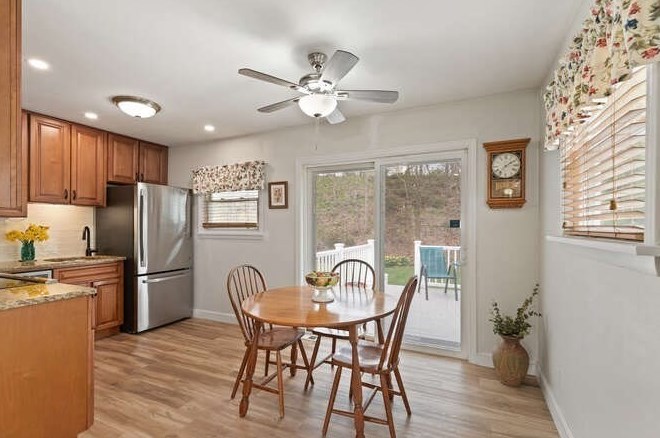 6 Ronna Rd, Gloucester MA exterior