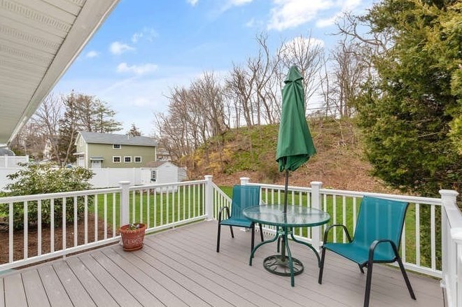 6 Ronna Rd, Gloucester MA exterior