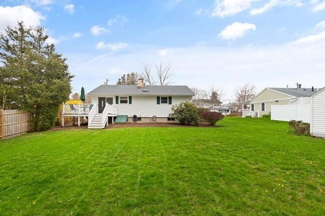 6 Ronna Rd, Gloucester MA exterior