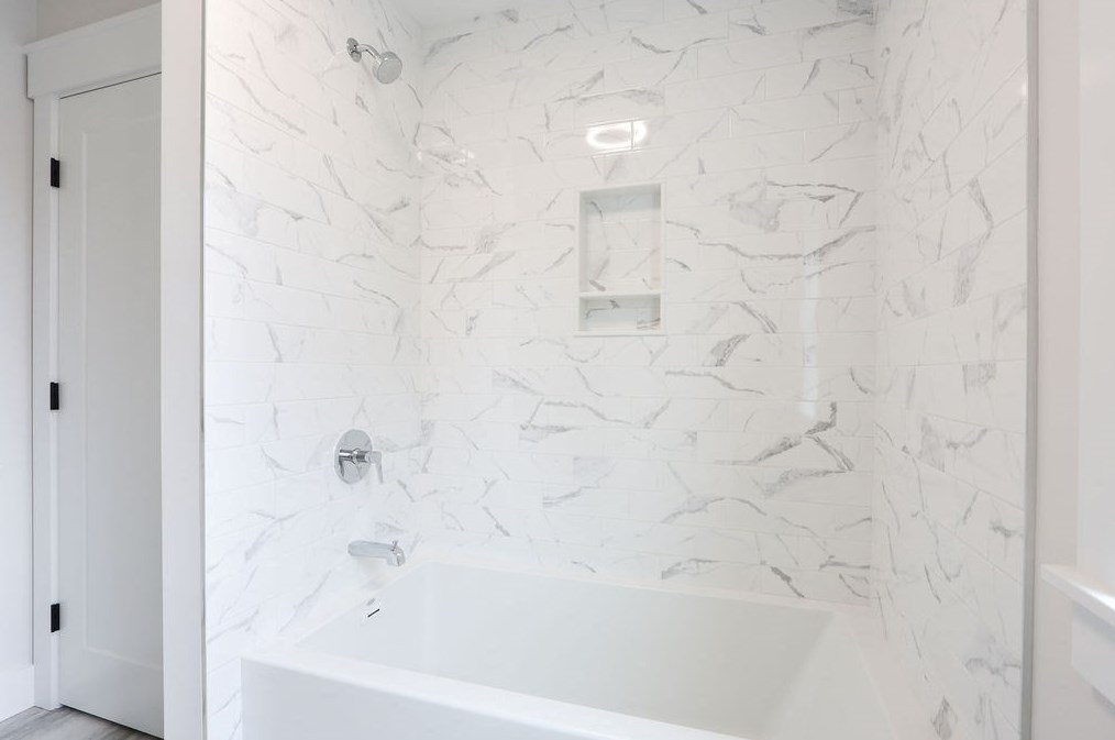 17 Greenleaf Rd, Natick MA  01760-3115 exterior