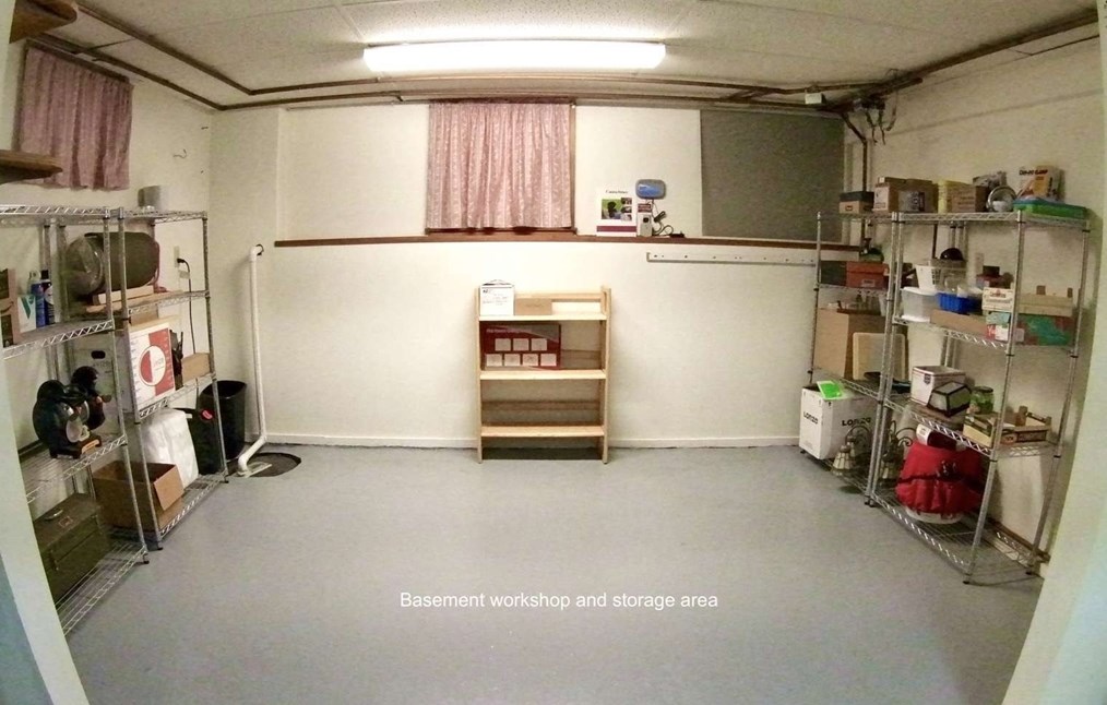 55 Cherry Ln, Amherst MA 01002-1520 exterior