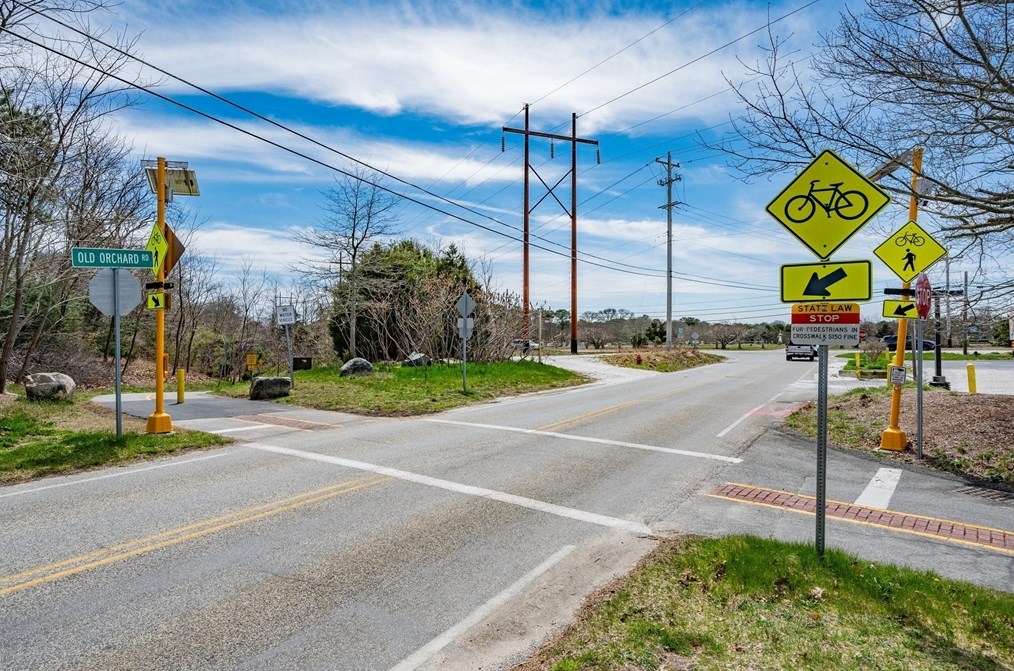 25 Sharon Cir, Eastham MA  02642-3026 exterior