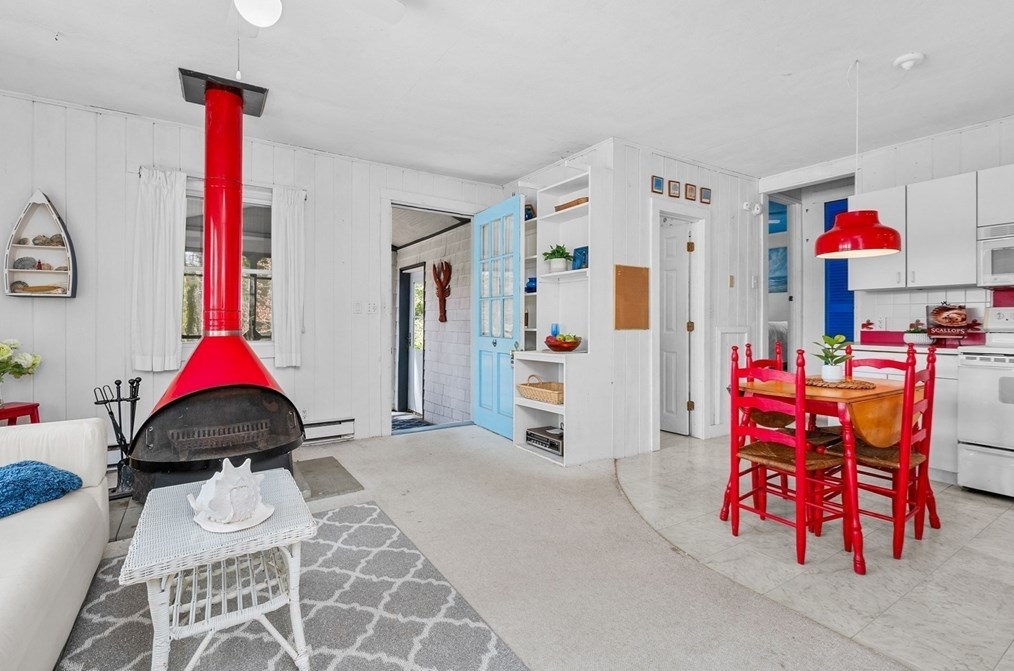 25 Sharon Cir, Eastham MA  02642-3026 exterior