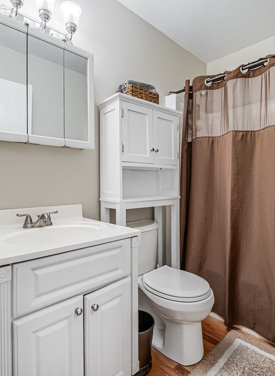 38 Central Tpke, Sutton MA 01590-2323 exterior