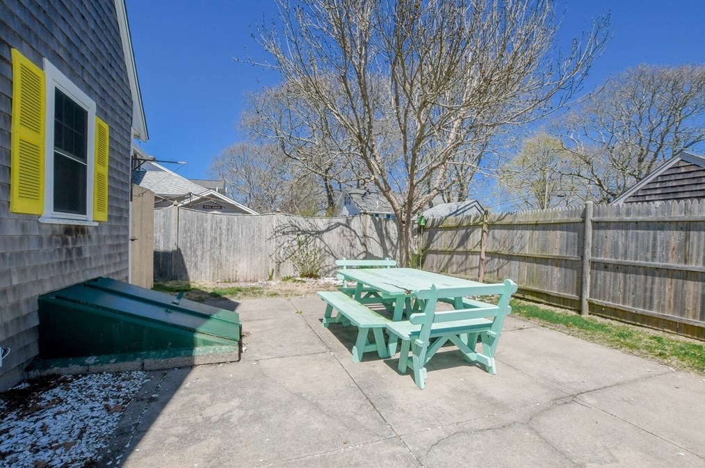 1 Glen Ave, Wareham MA  02571-1905 exterior