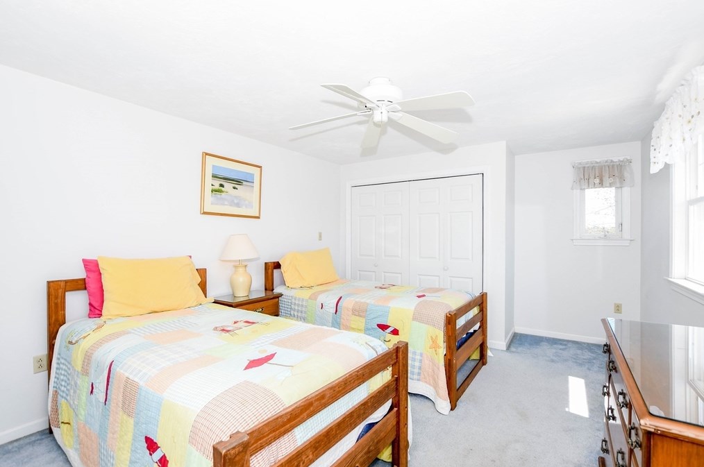 1 Glen Ave, Wareham MA  02571-1905 exterior