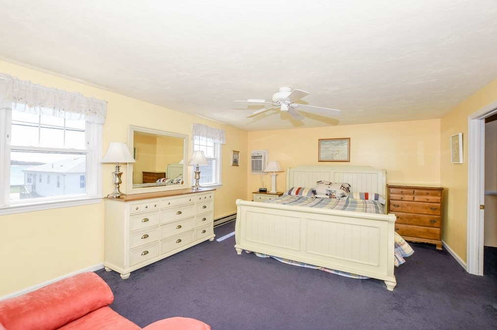 1 Glen Ave, Wareham MA  02571-1905 exterior