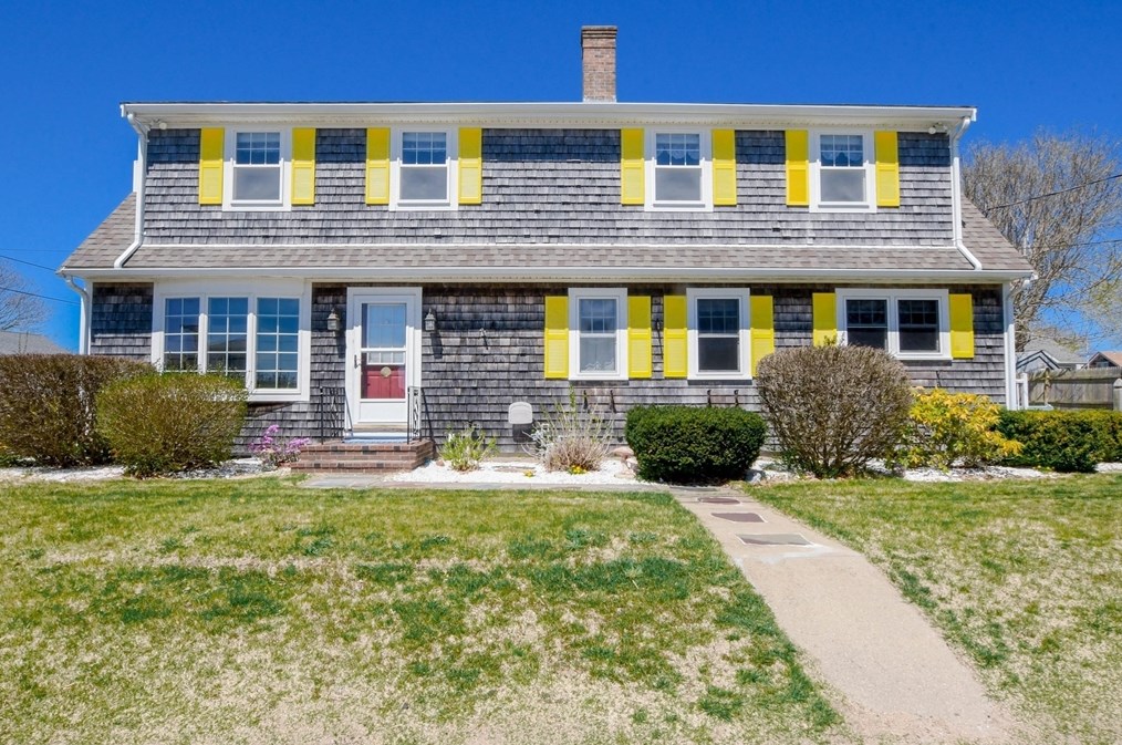 1 Glen Ave, Wareham MA  02571-1905 exterior