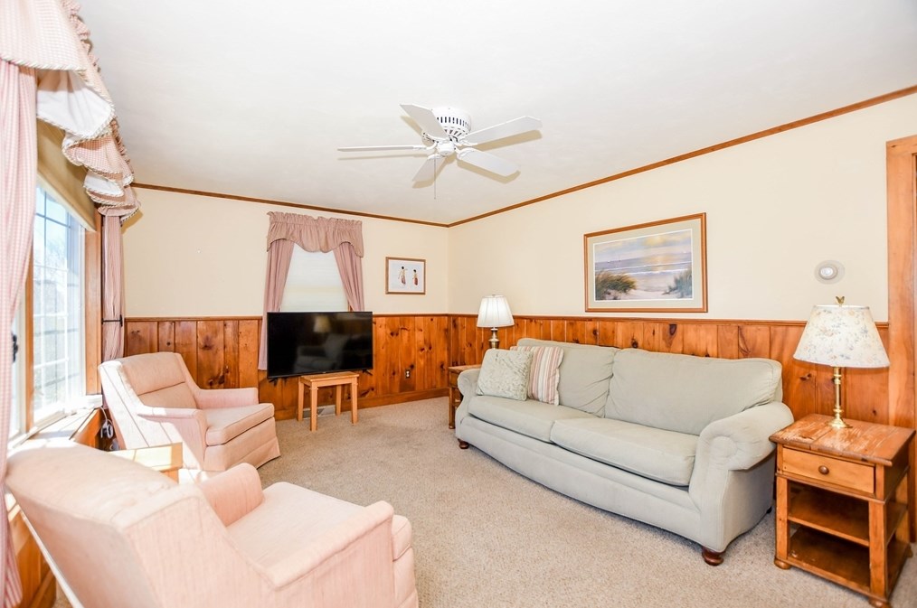 1 Glen Ave, Wareham MA  02571-1905 exterior