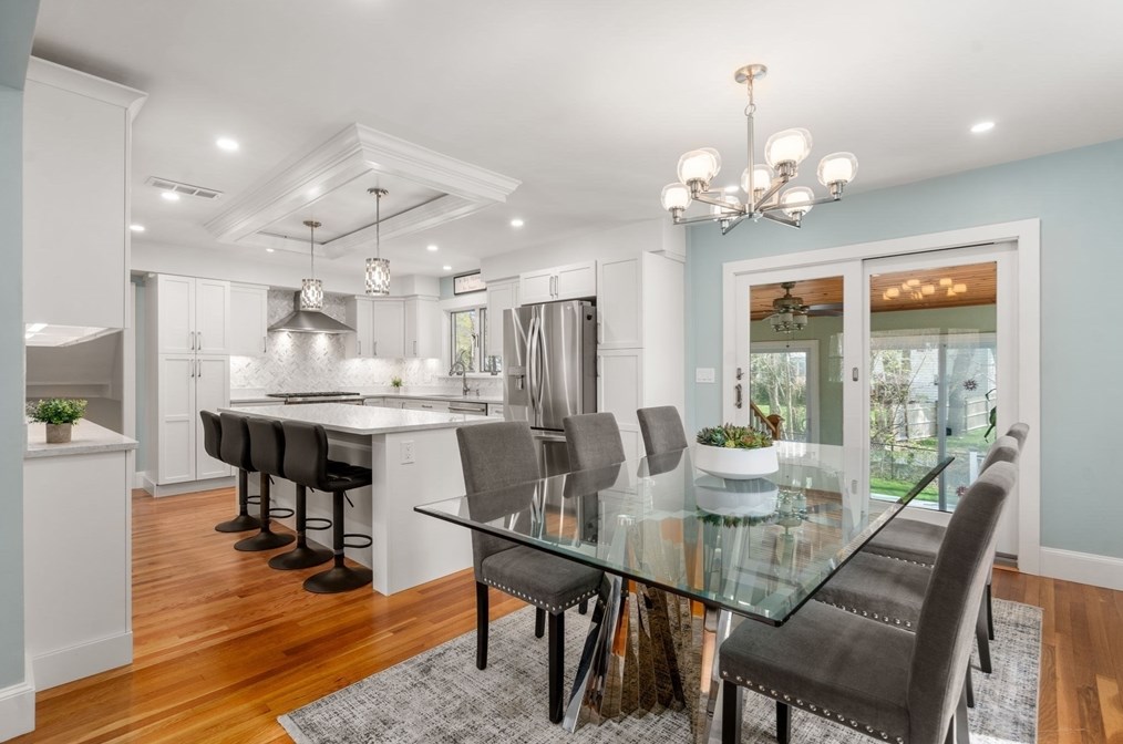 90 Olde Fld Rd, Newton MA 02459-2722 exterior