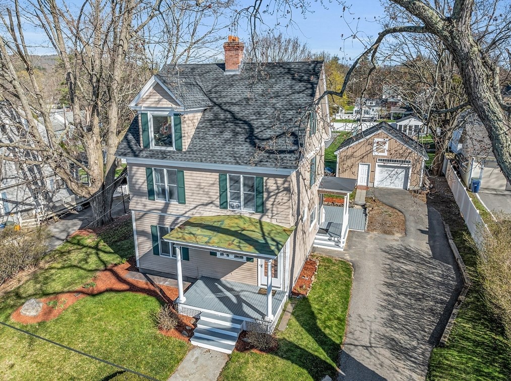 8 Vassar St, Leominster MA 01453 exterior