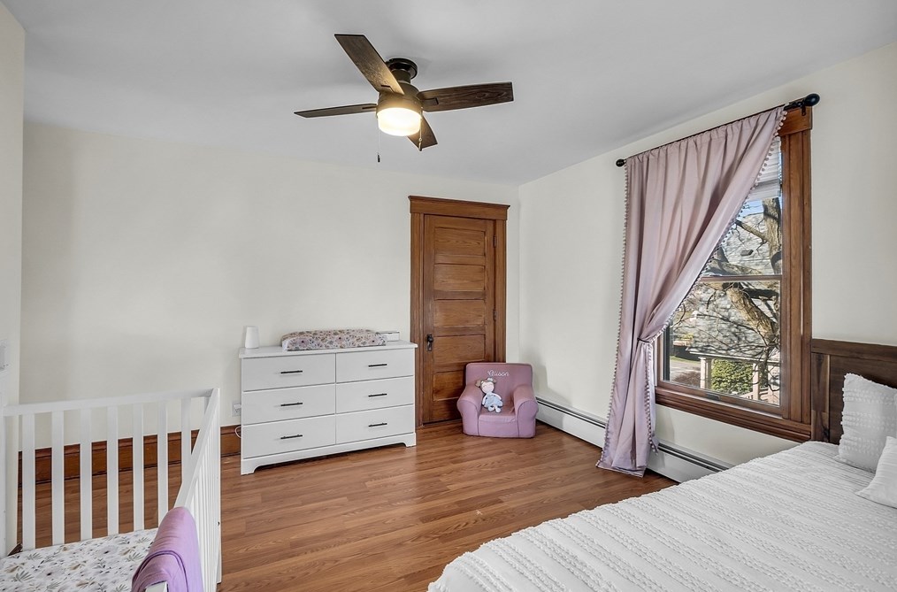 8 Vassar St, Leominster MA 01453 exterior