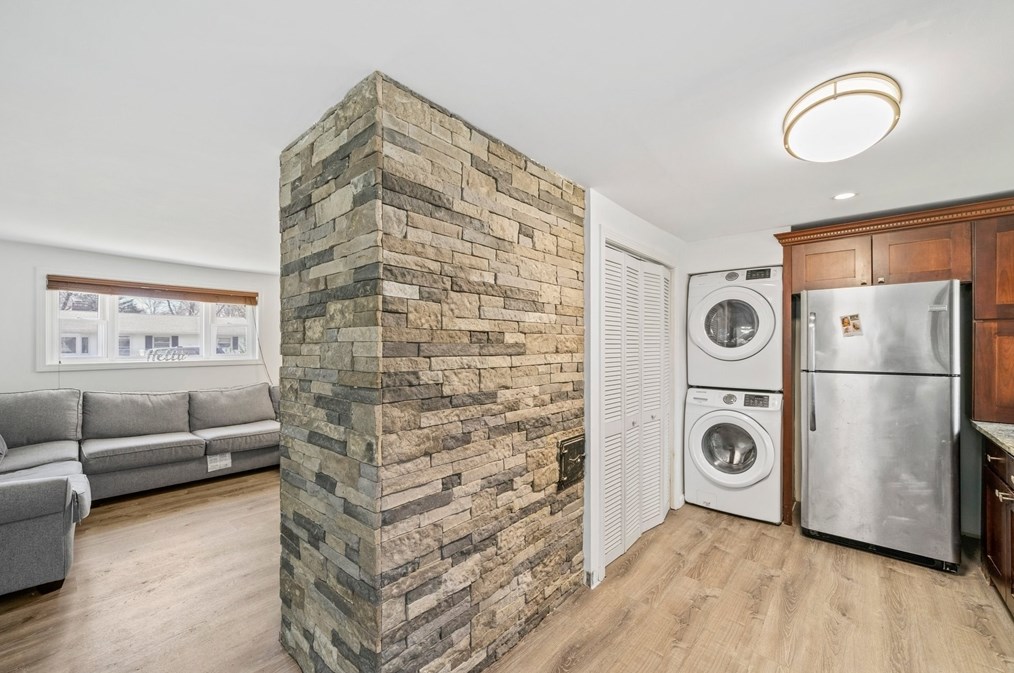 15 Mcdevitt Rd, Randolph MA  02368-3848 exterior