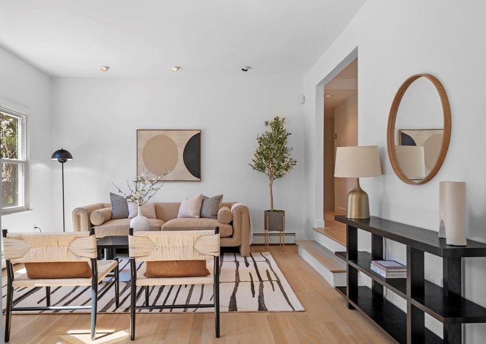 10 Rolleston Rd, Marblehead MA 01945-2714 exterior