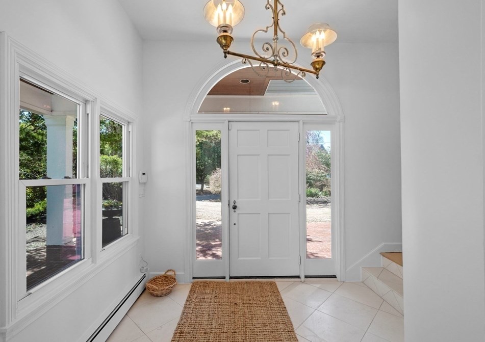 10 Rolleston Rd, Marblehead MA 01945-2714 exterior